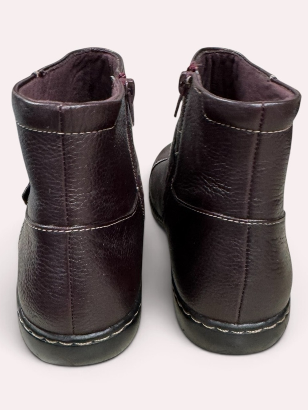 Clarks Ashland Pine casual leather ankle bootie Zip up / low heel Size 12 - Picture 5 of 11